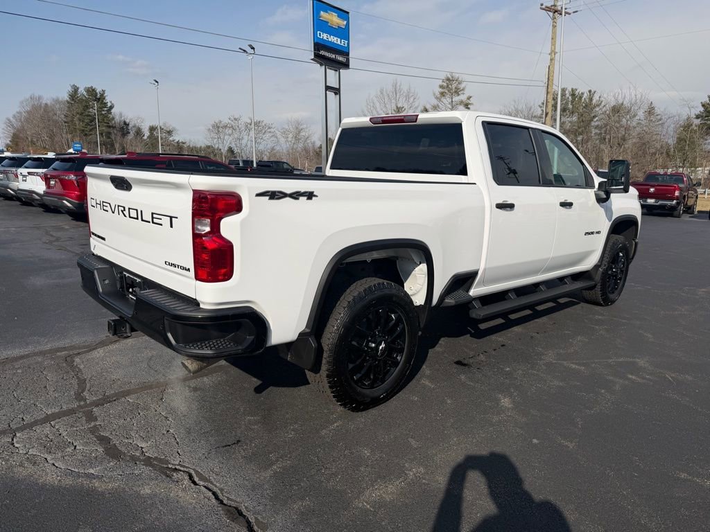 Used 2025 Chevrolet Silverado 2500 Custom w/ Custom Value Package image 16