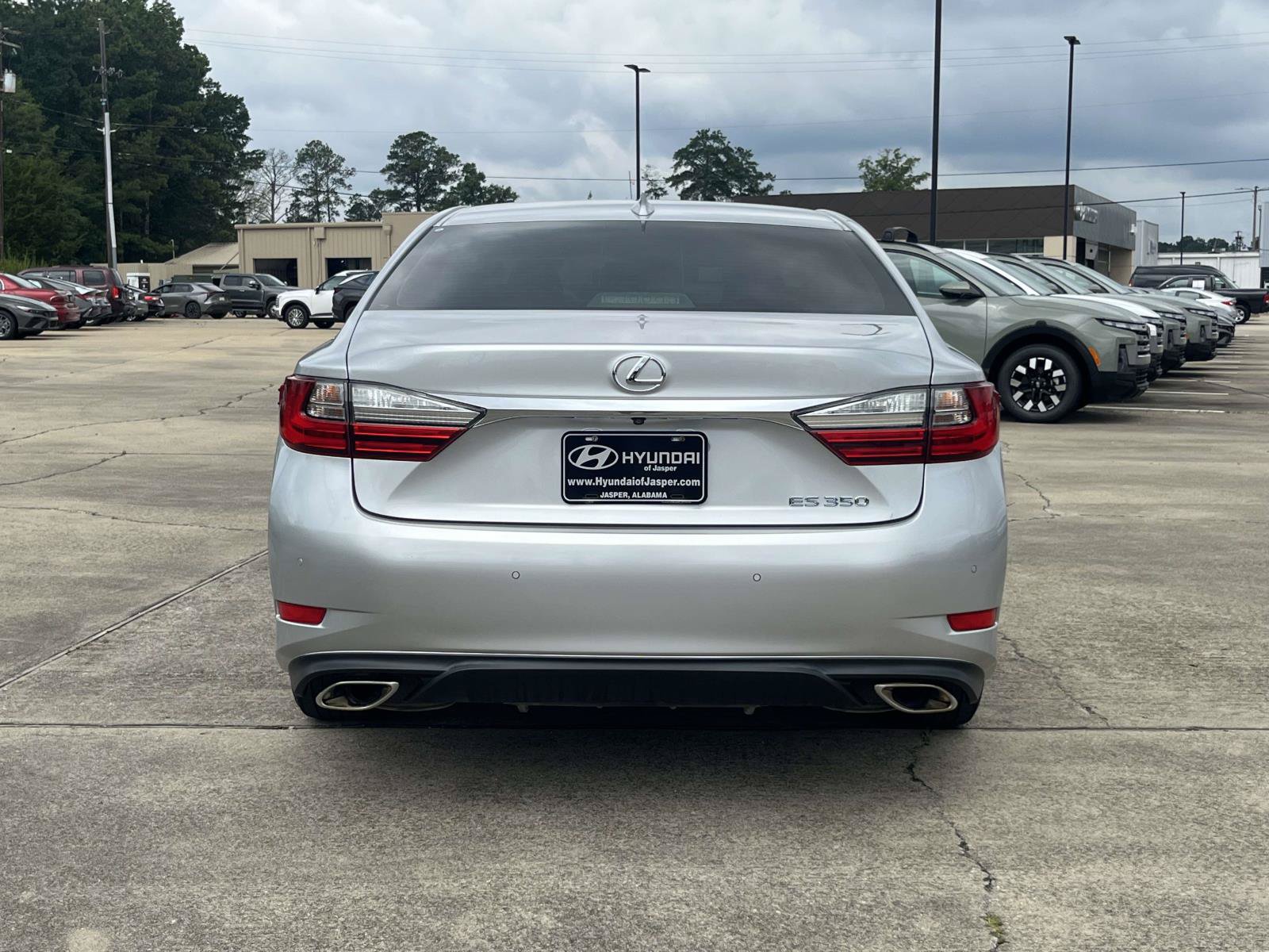 Used 2016 Lexus ES 350 w/ Luxury Package w/Wood Trim FWD image 4