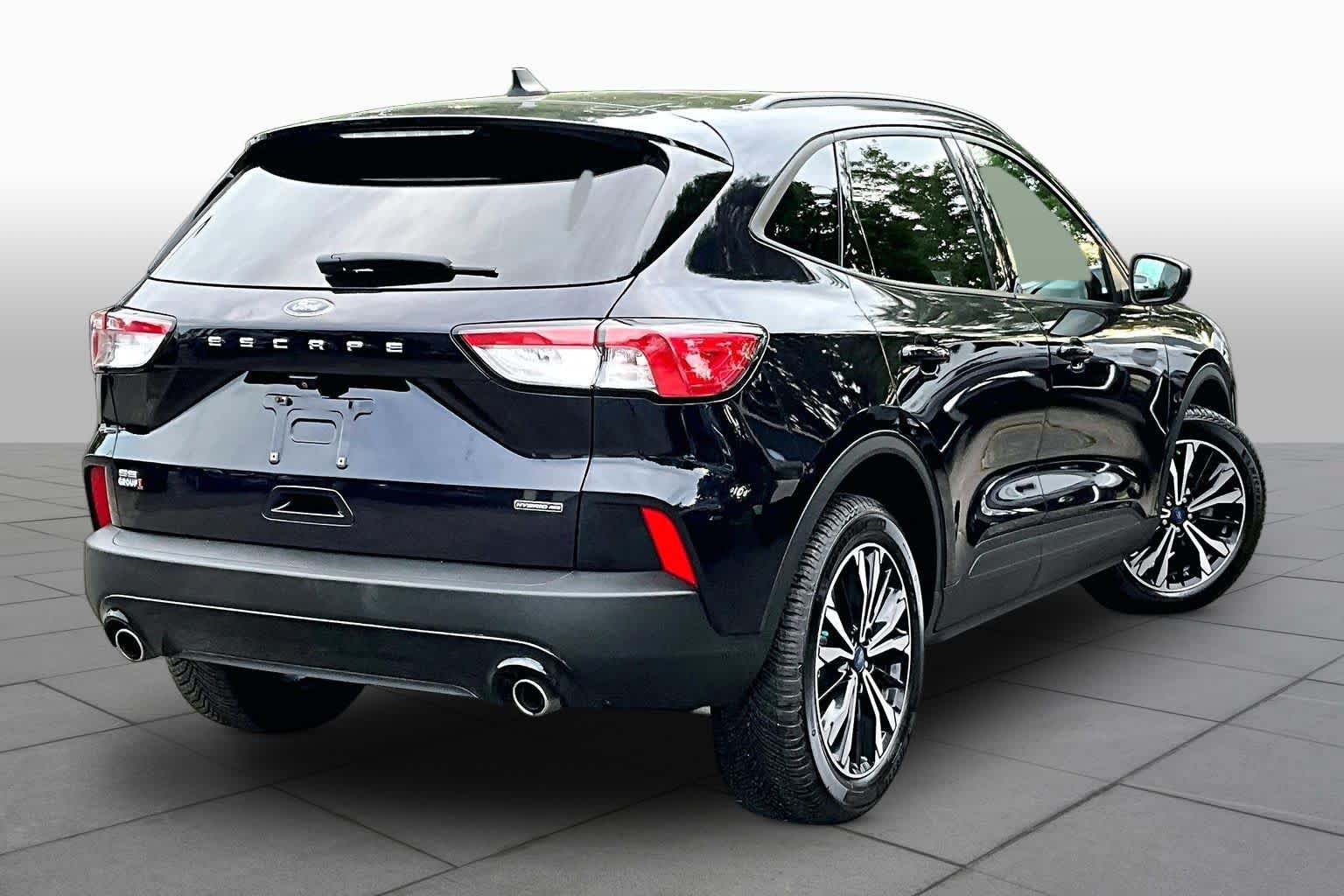 Used 2021 Ford Escape SE w/ SE Sport Appearance Package AWD/4WD image 13