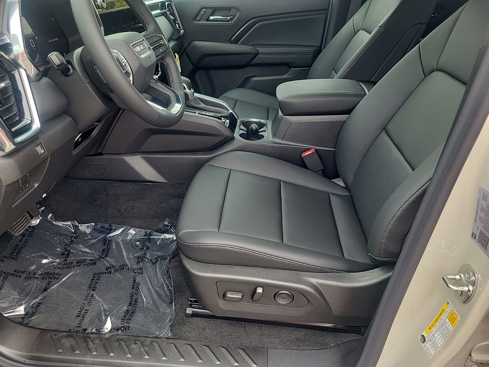 New 2026 GMC Canyon Elevation w/ Convenience Package RWD image 9