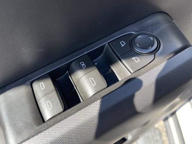 Used 2026 Chevrolet Colorado Trail Boss AWD/4WD image 13