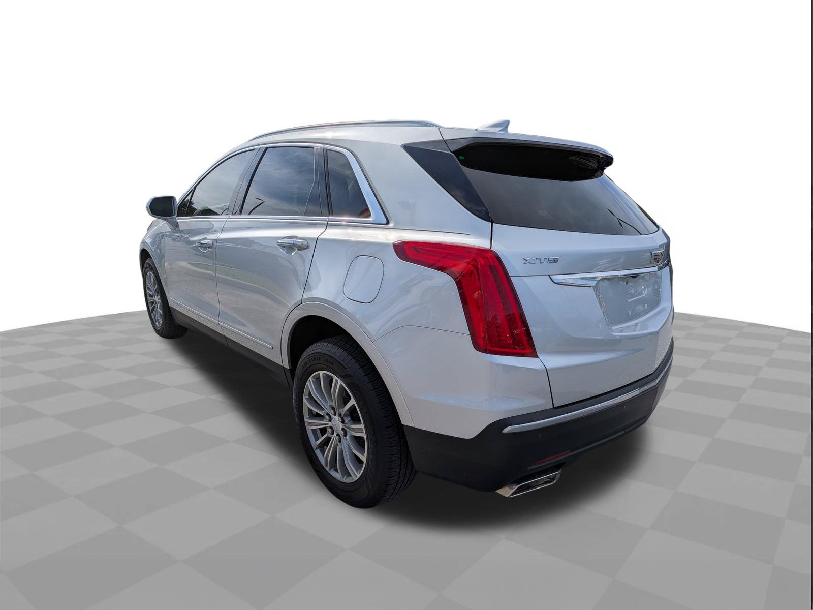 Certified 2018 Cadillac XT5 Luxury w/ Driver Awareness Package FWD image 6