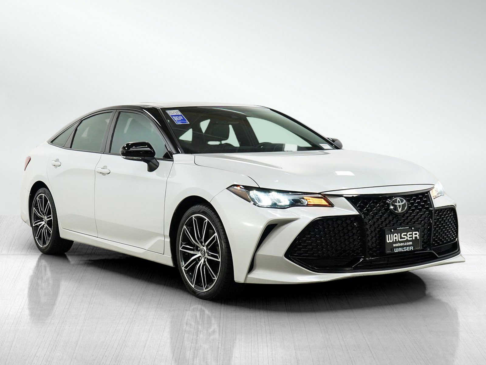 Used 2019 Toyota Avalon XSE w/ All Weather Liner Package FWD image 7
