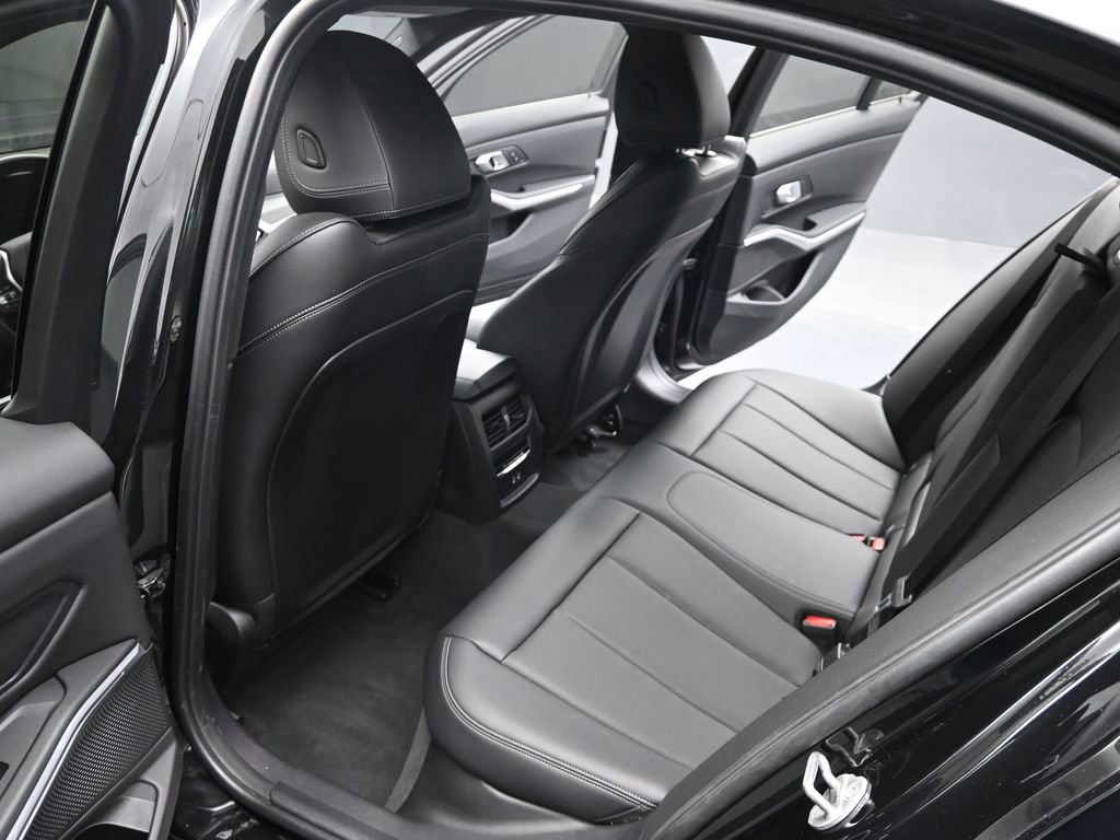 Used 2024 BMW 330e xDrive image 12