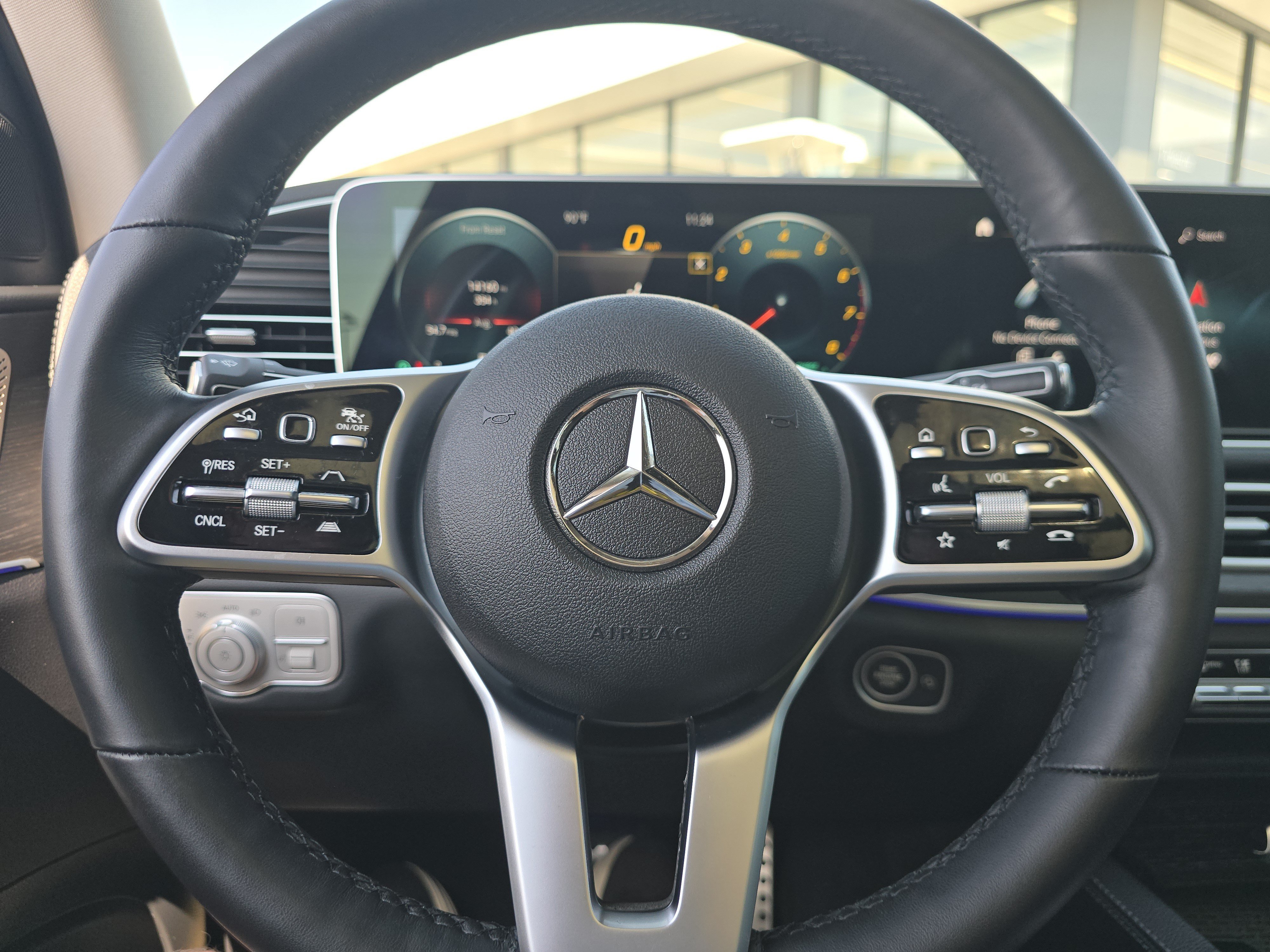 Used 2023 Mercedes-Benz GLS 450 4MATIC image 24