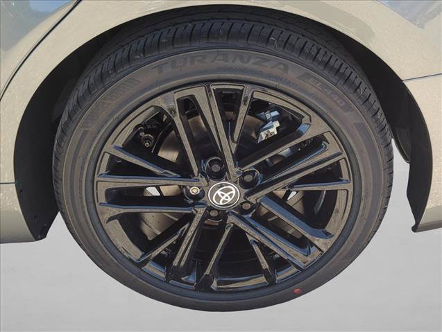 Used 2026 Toyota Camry SE FWD image 9