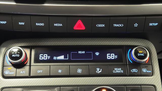 Used 2024 Hyundai Palisade SEL image 18