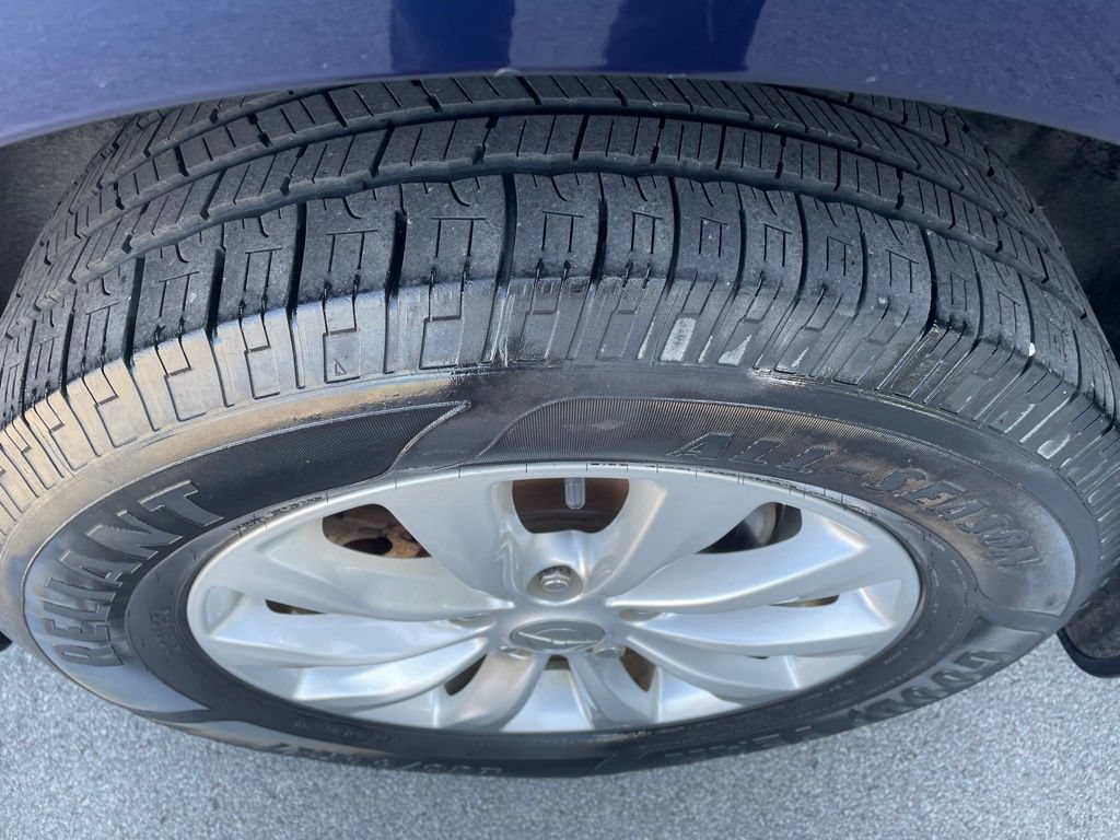 Used 2017 Chrysler Pacifica Touring-L FWD image 31