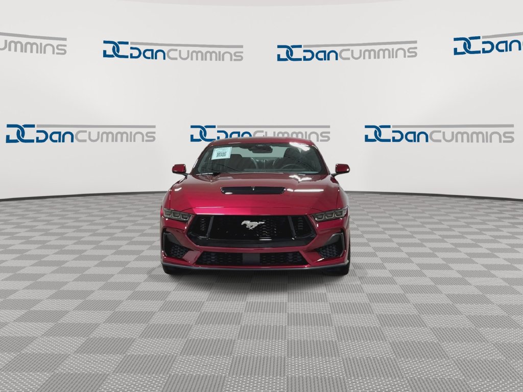 Used 2025 Ford Mustang GT Premium RWD image 3