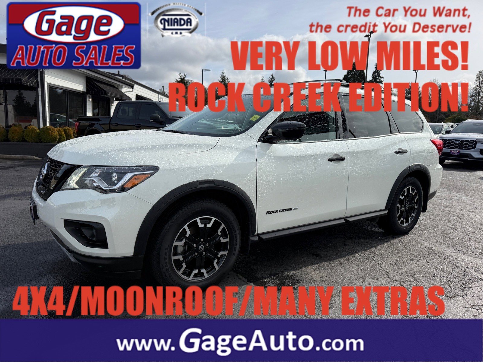 Used 2019 Nissan Pathfinder SL AWD/4WD image 3