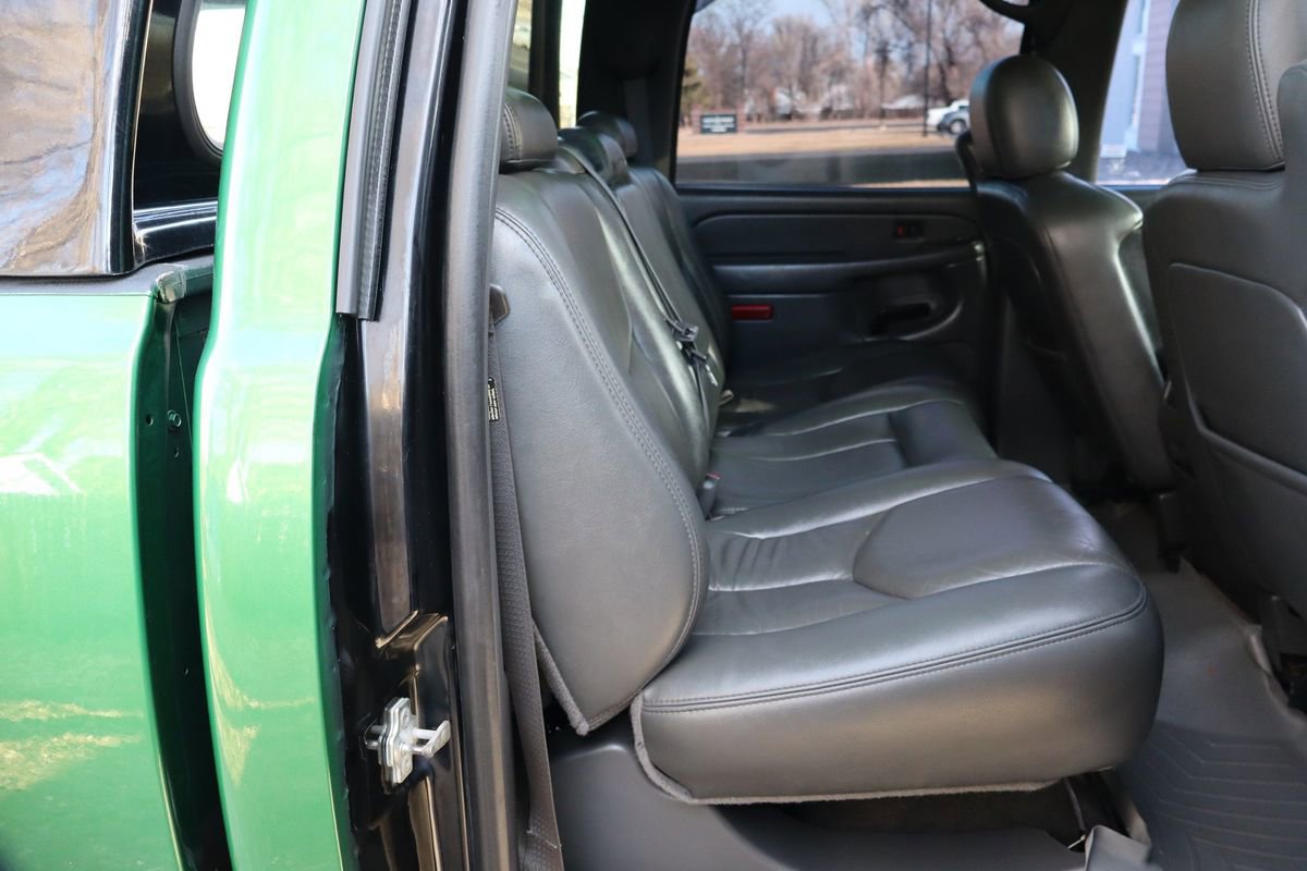 Used 2007 Chevrolet Silverado 3500 LT w/ Heavy-Duty Power Package AWD/4WD image 22