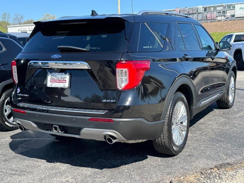 Used 2022 Ford Explorer Limited w/ Limited Technology Package AWD/4WD image 3