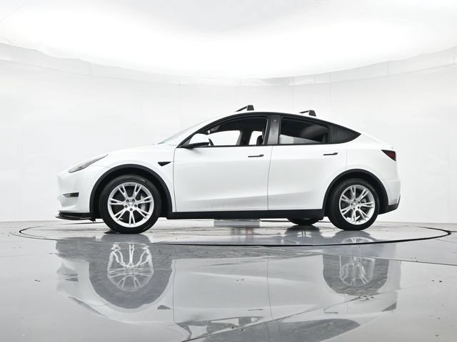 Used 2022 Tesla Model Y Long Range AWD/4WD image 36