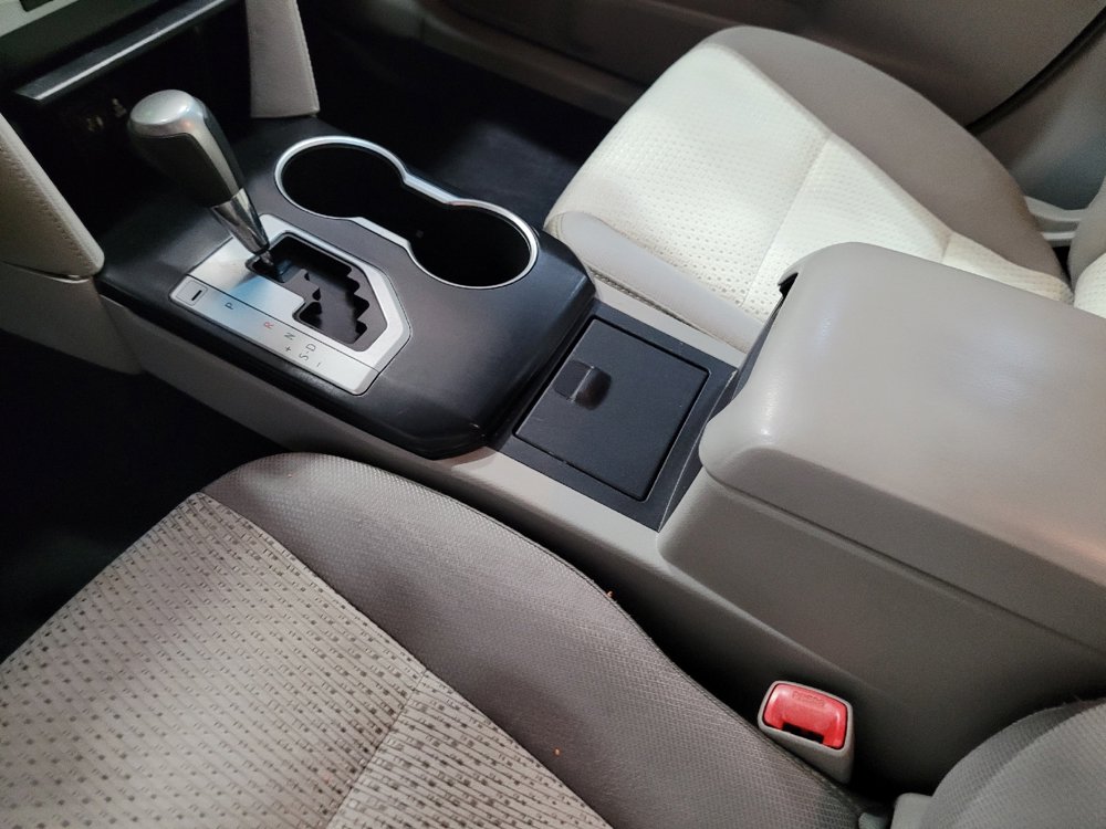 Used 2014 Toyota Camry LE FWD image 26