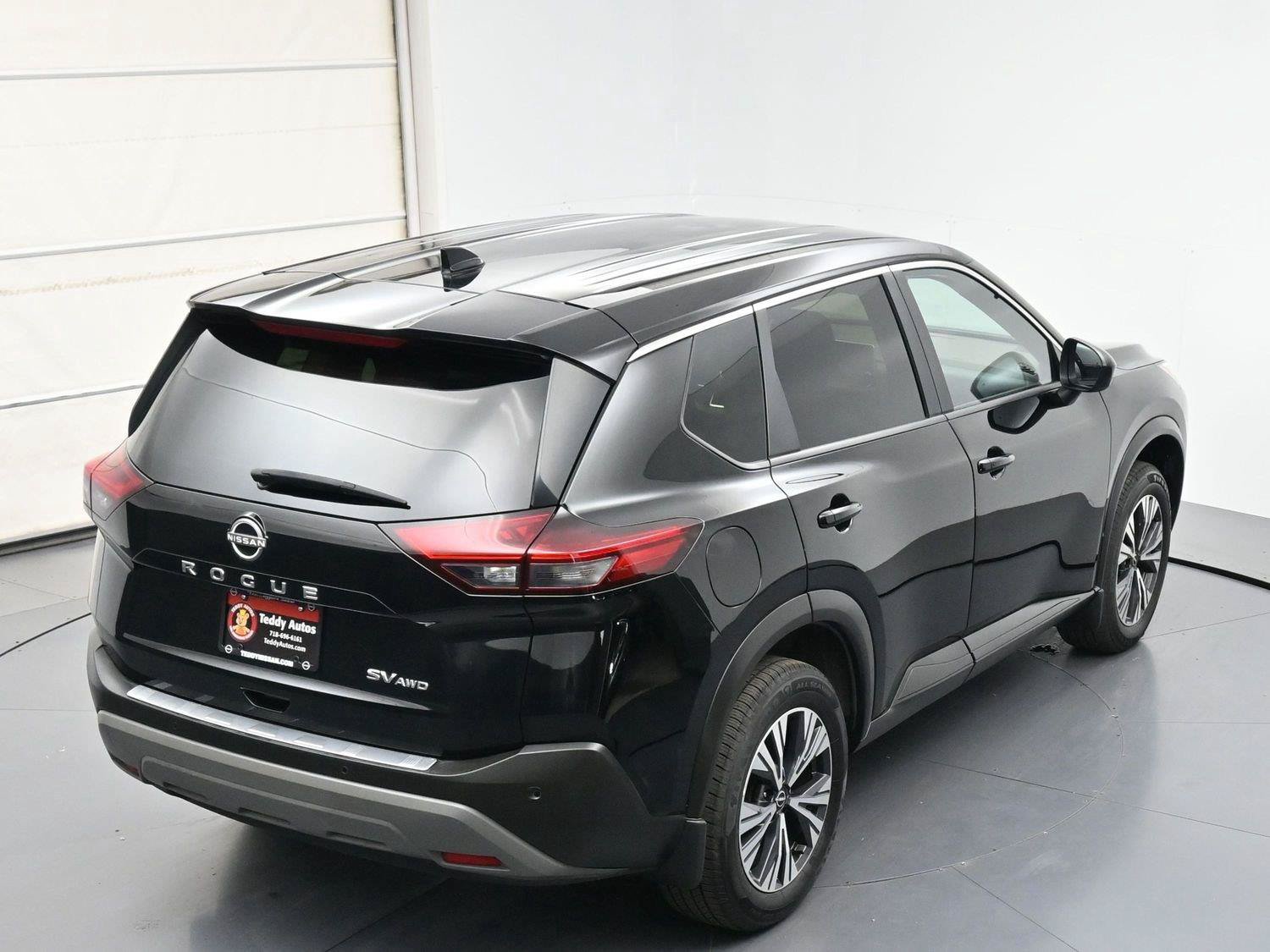 Used 2023 Nissan Rogue SV AWD/4WD image 54