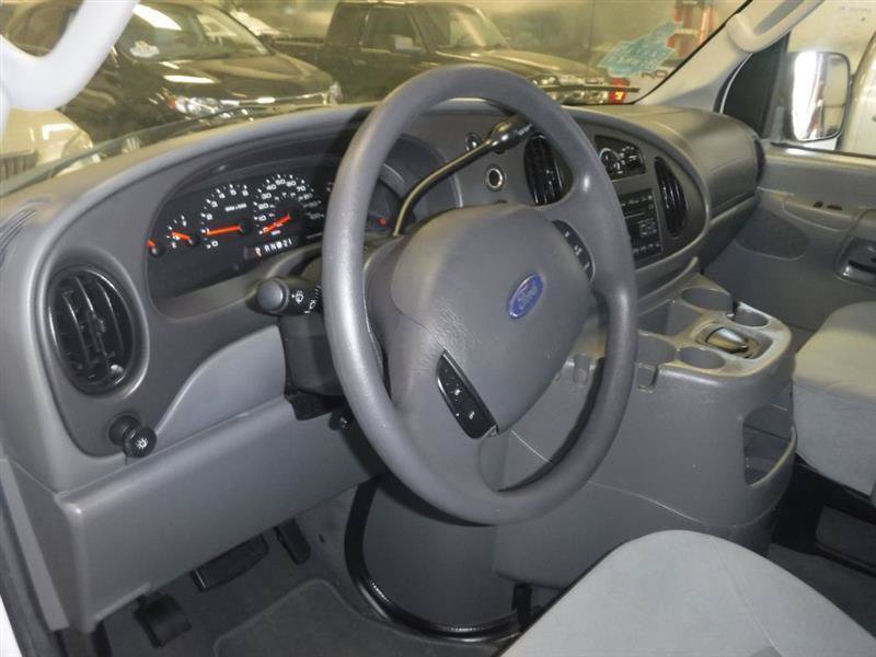 Used 2008 Ford E-350 and Econoline 350 XLT RWD image 29