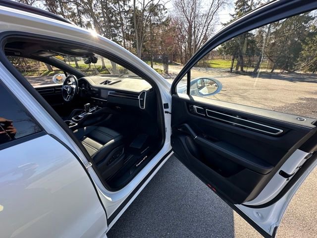 Used 2023 Porsche Cayenne GTS image 35