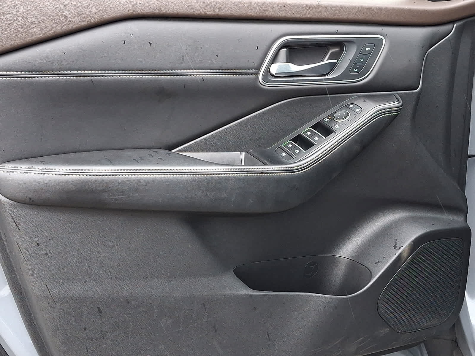 Used 2021 Nissan Rogue Platinum AWD/4WD image 14