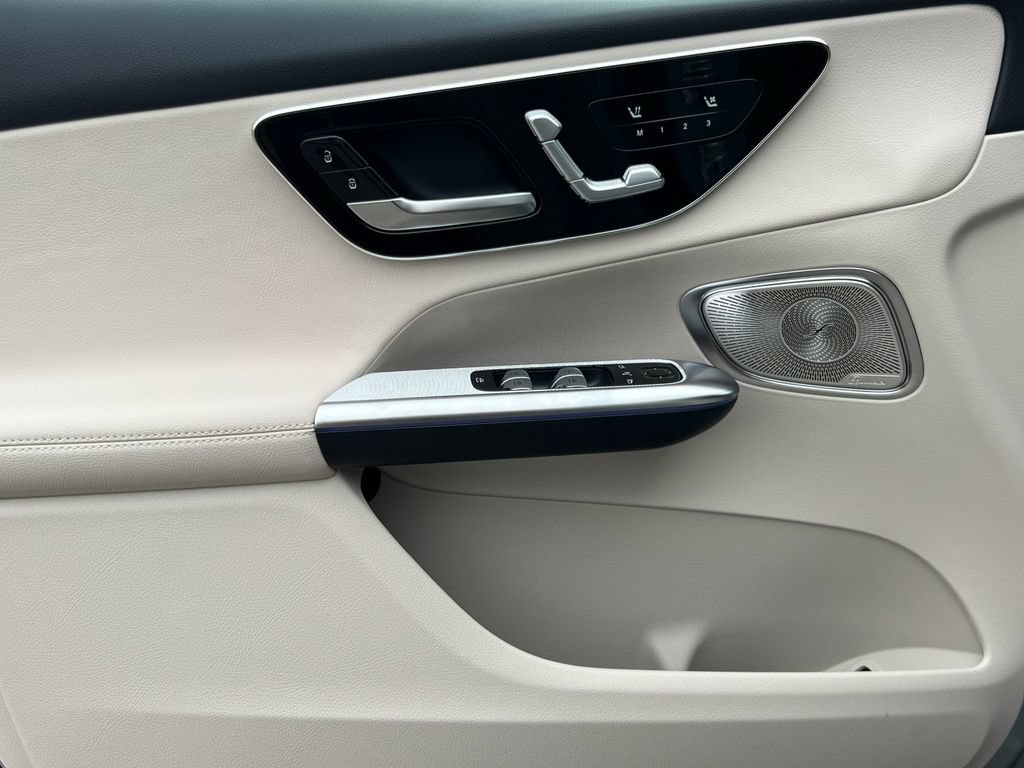 New 2027 Mercedes-Benz GLC 300 4MATIC image 15