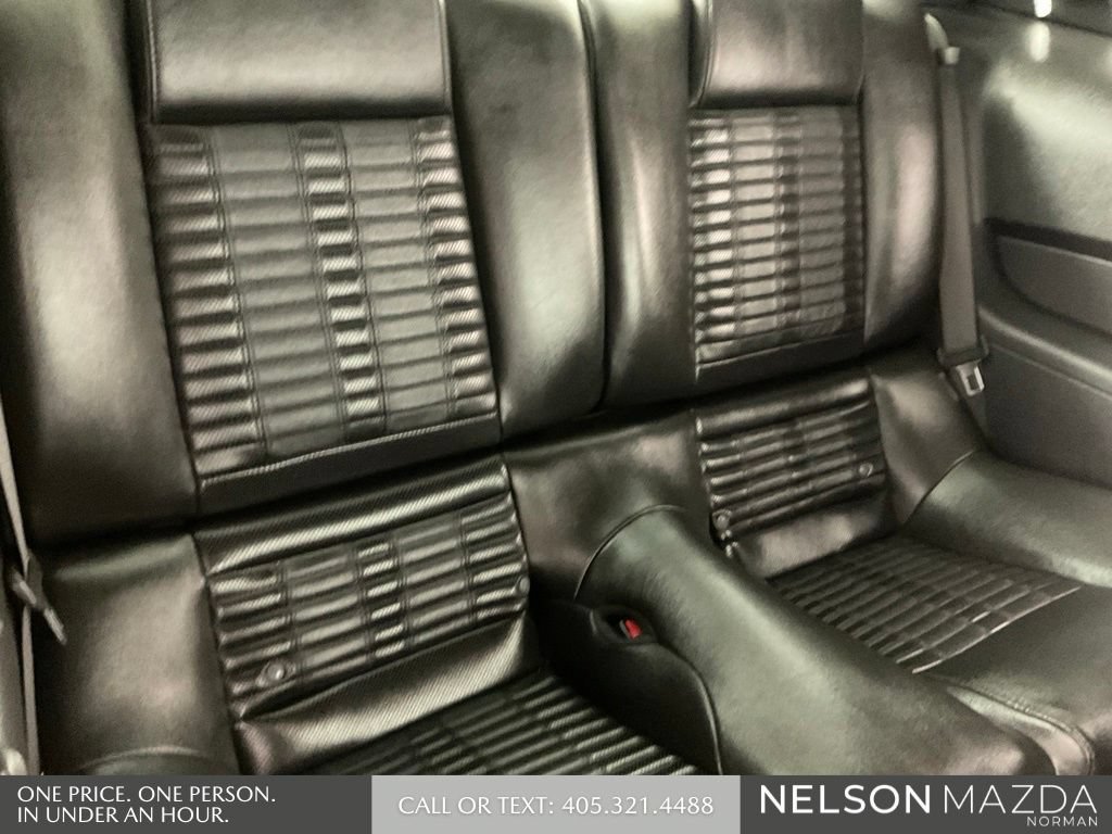 Used 2010 Ford Mustang Shelby GT500 RWD image 23