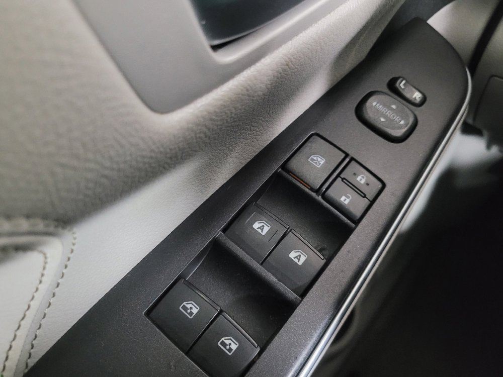 Used 2015 Toyota Camry XLE FWD image 27