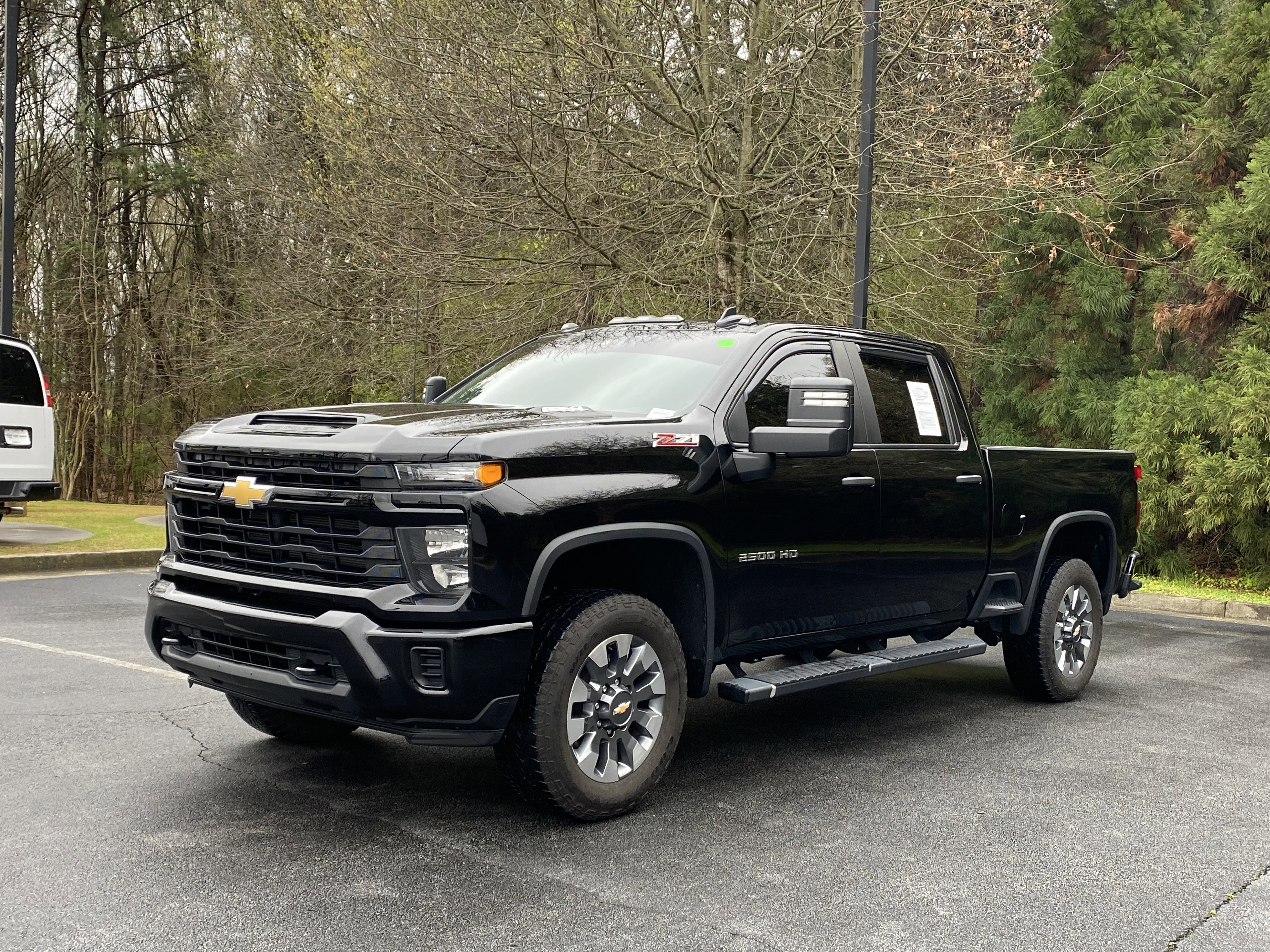 Used 2024 Chevrolet Silverado 2500 Custom w/ Custom Convenience Package image 5
