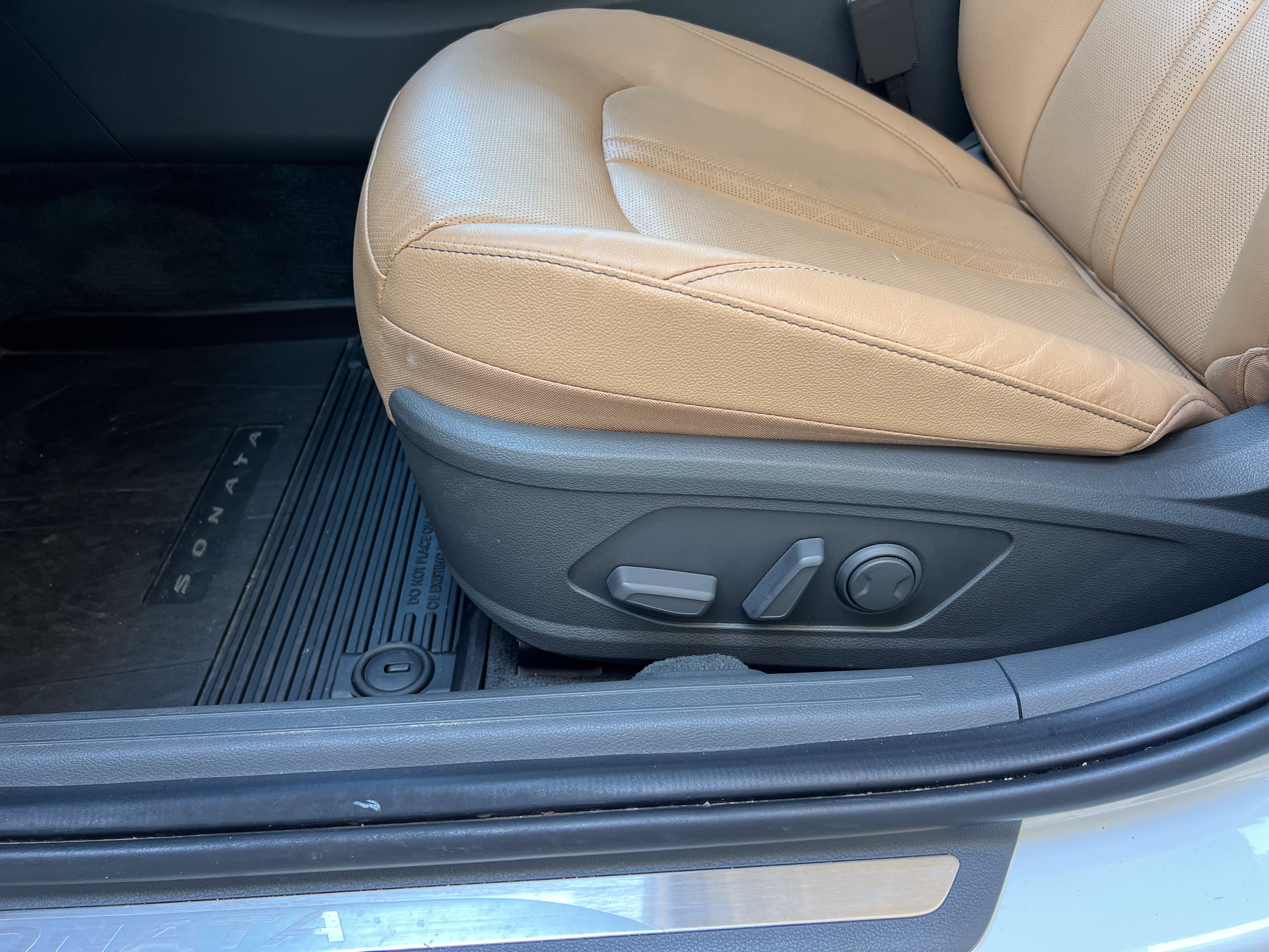 Used 2022 Hyundai Sonata Limited FWD image 13