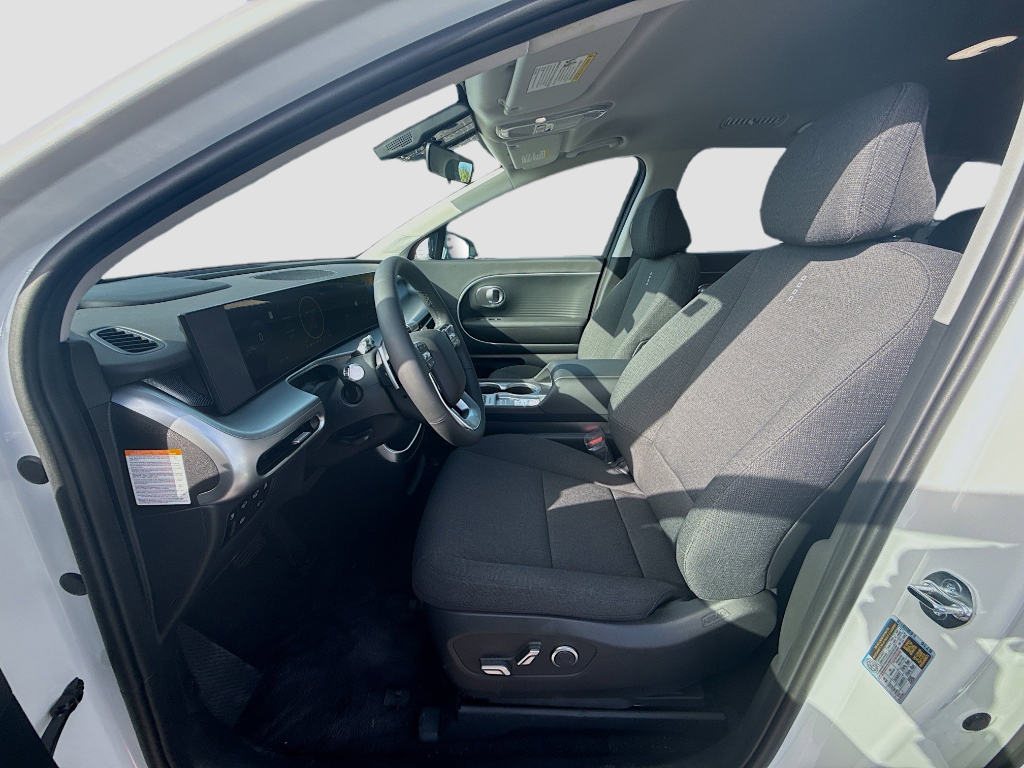 New 2026 Hyundai Ioniq 9 SE image 14