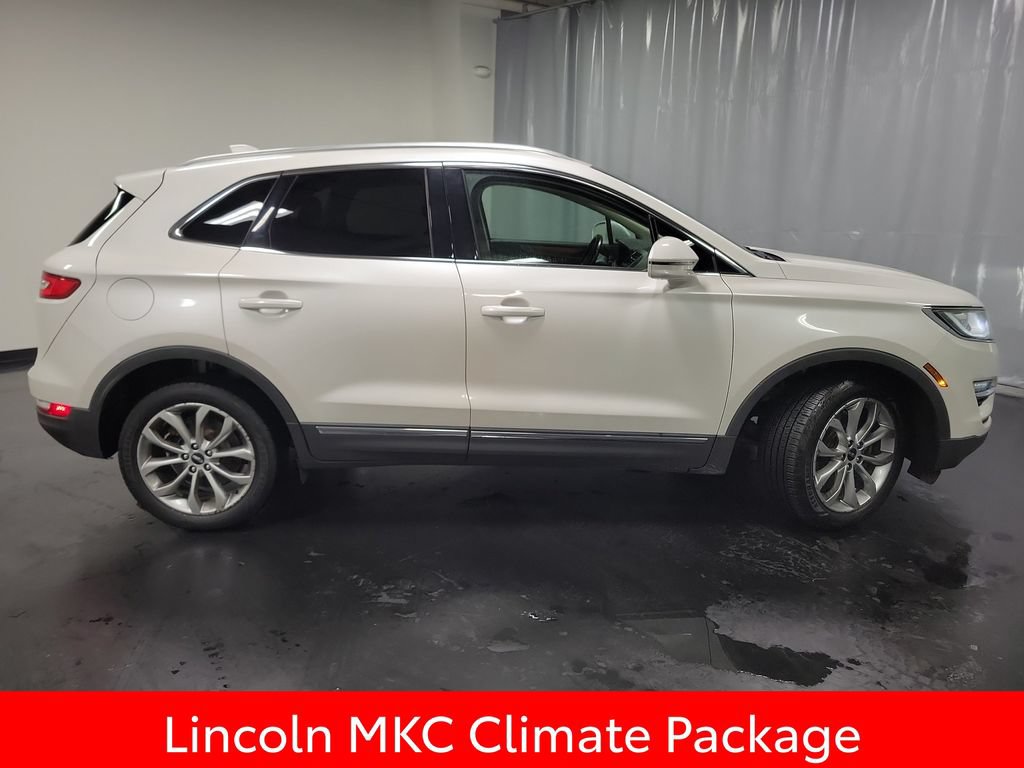Used 2017 Lincoln MKC Select w/ Select Plus Package AWD/4WD image 9