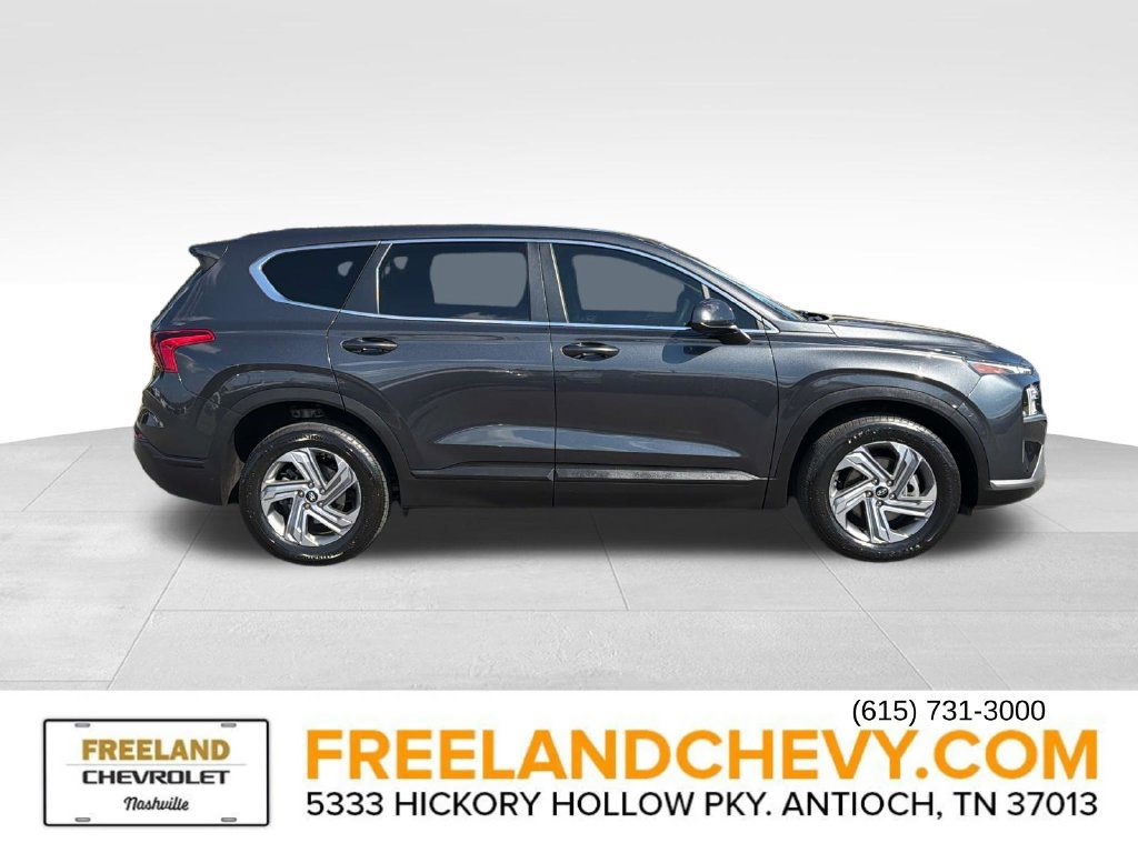 Used 2021 Hyundai Santa Fe SE FWD image 2