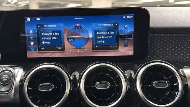 Certified 2026 Mercedes-Benz GLB 250 4MATIC image 21