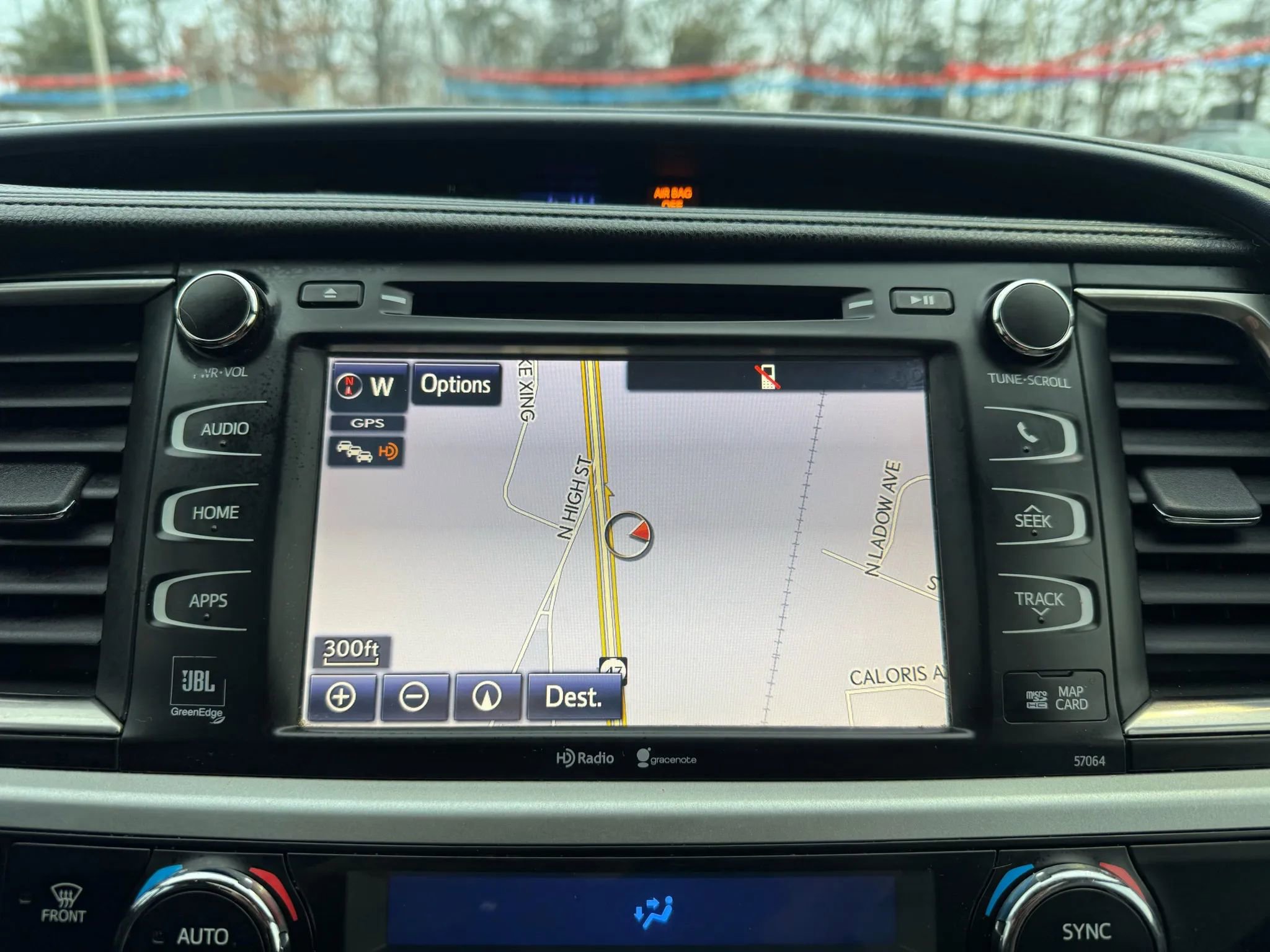 Used 2014 Toyota Highlander Limited w/ Preferred Accessory Package image 25