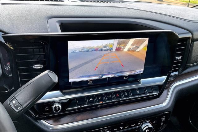 Used 2025 GMC Sierra 1500 SLT image 11