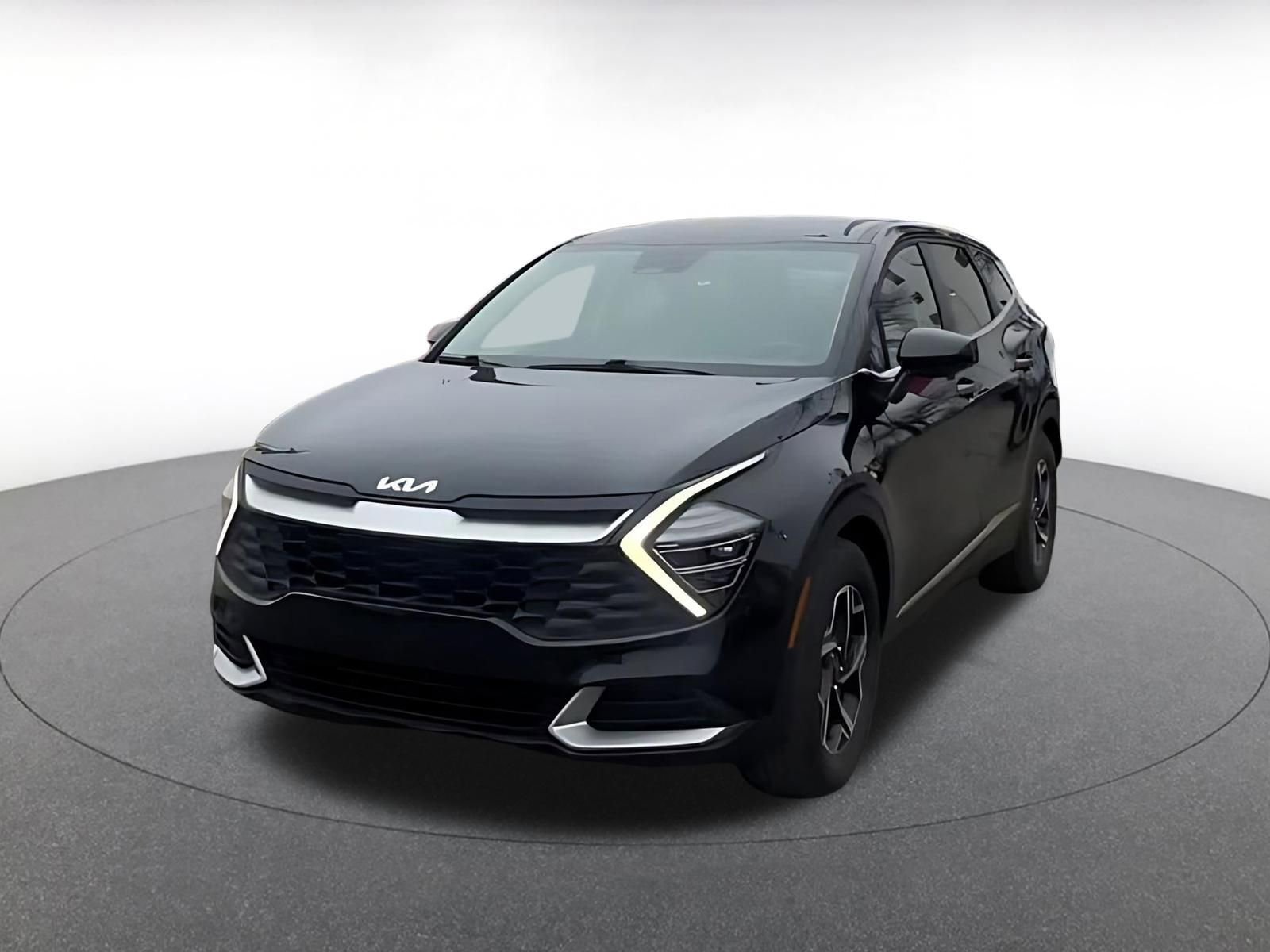 Used 2025 Kia Sportage LX FWD image 7