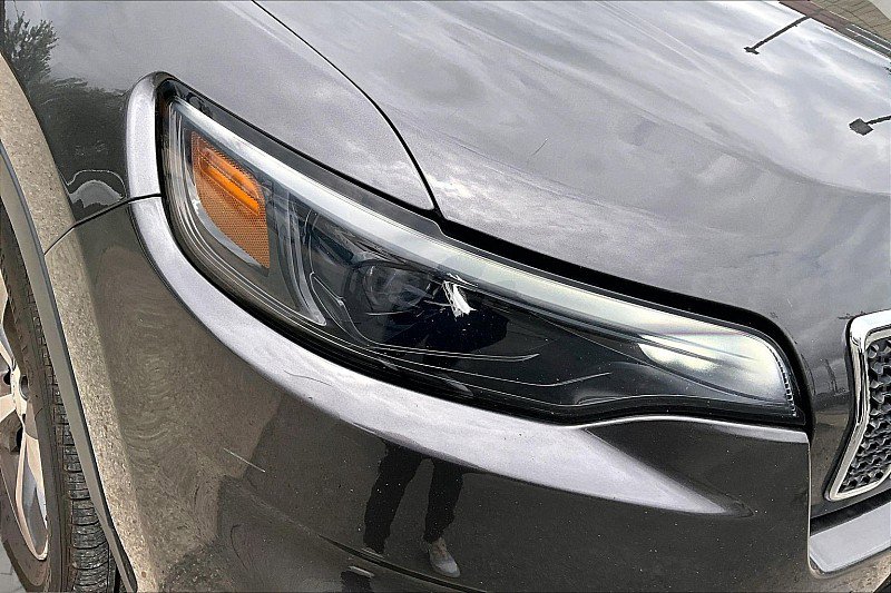 Used 2019 Jeep Cherokee Limited AWD/4WD image 25