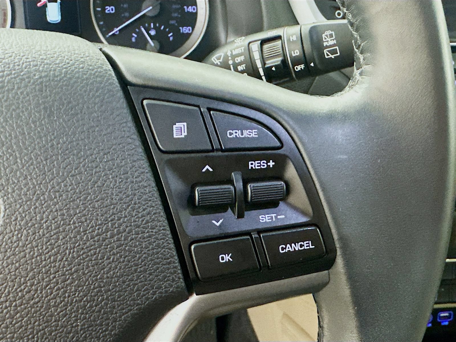 Used 2016 Hyundai Tucson Limited w/ Option Group 03 FWD image 13