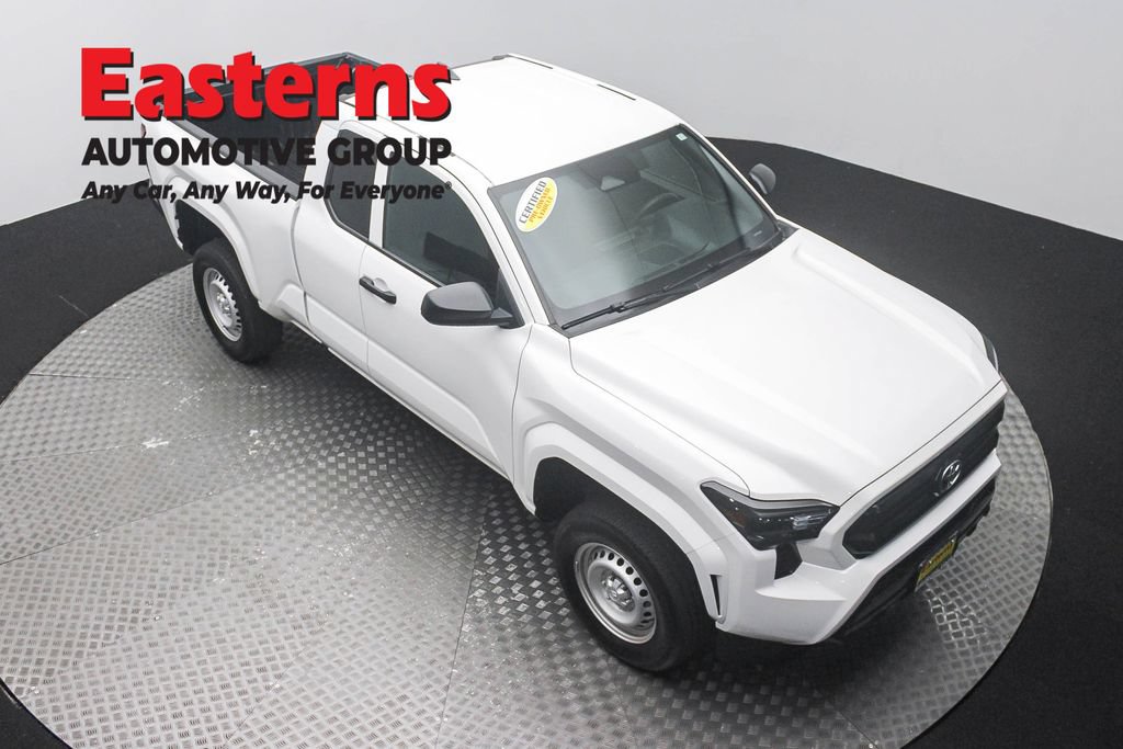 Used 2025 Toyota Tacoma SR RWD image 3