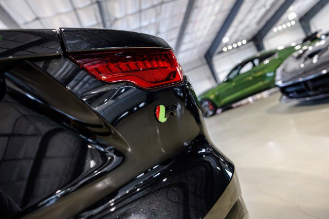 Used 2023 Jaguar F-TYPE R AWD/4WD image 18
