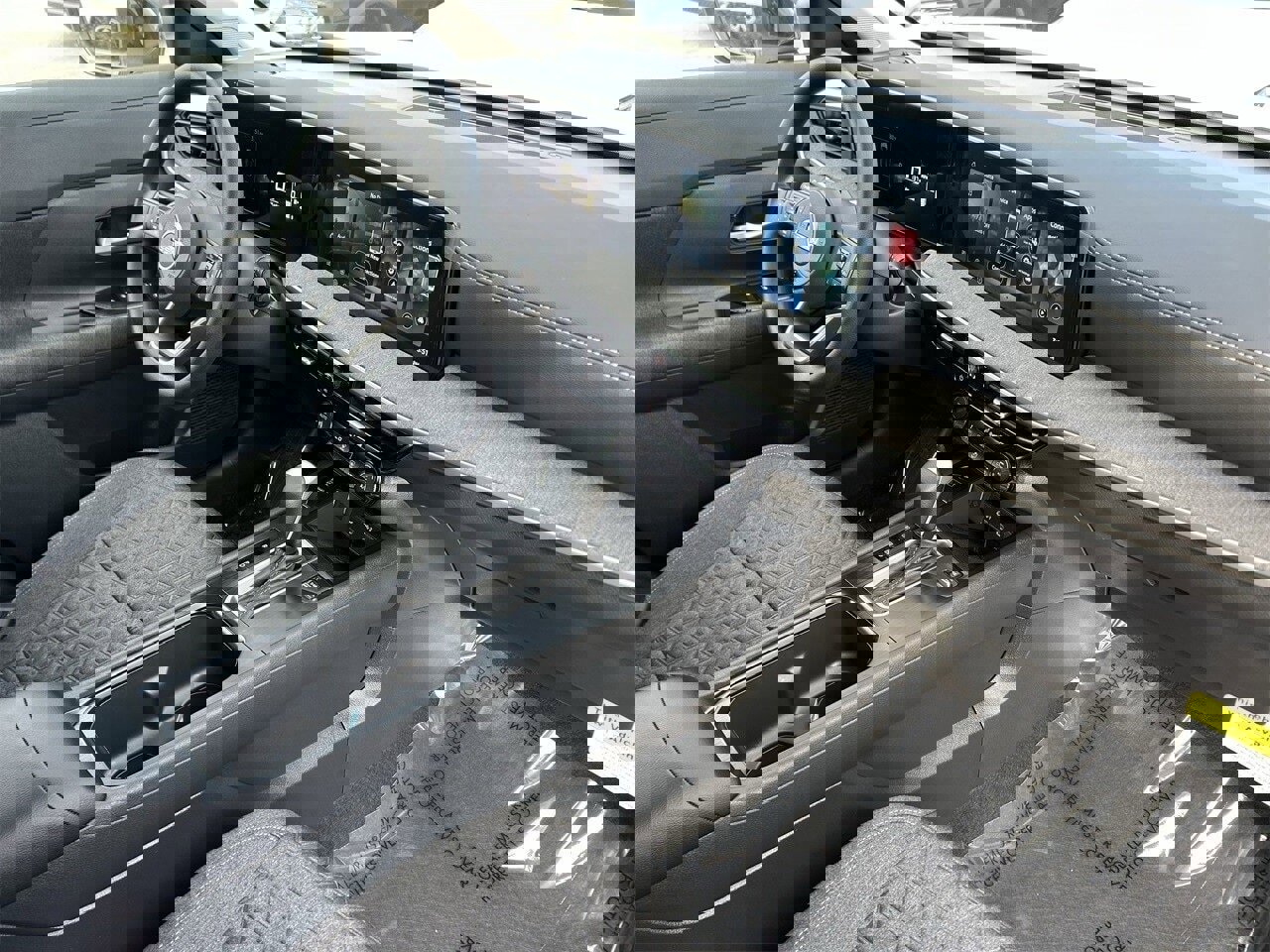 New 2026 Nissan Kicks SV image 9