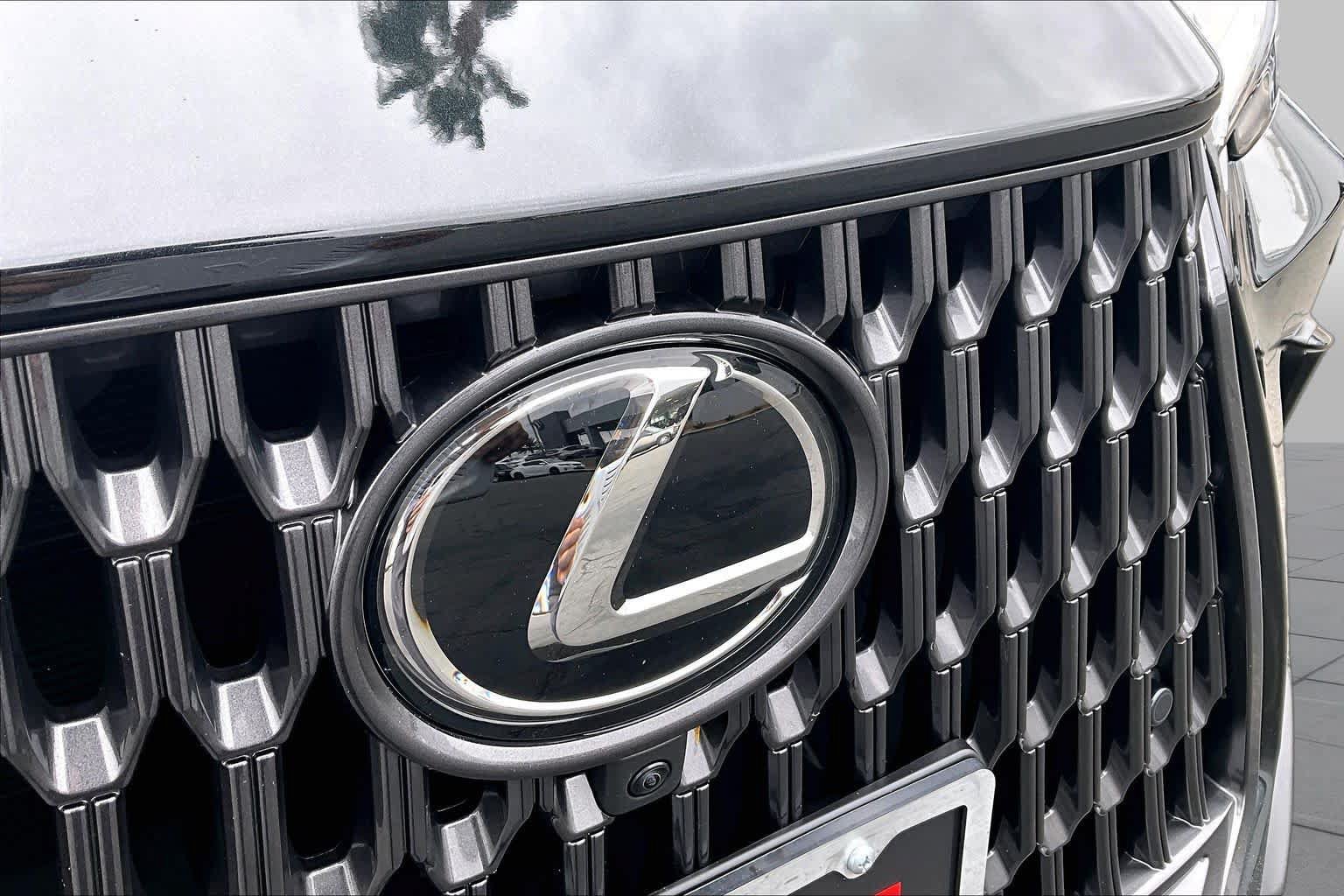 Used 2026 Lexus NX 350h AWD w/ Accessory Package (2T) image 30