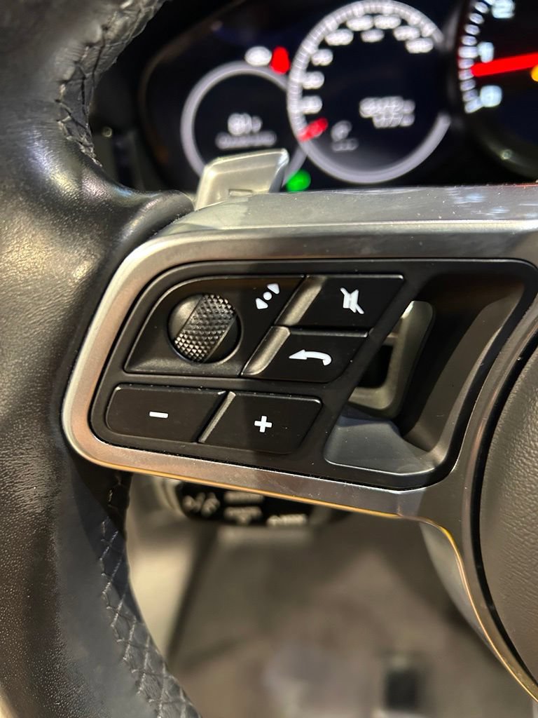 Used 2021 Porsche Cayenne S AWD/4WD image 17