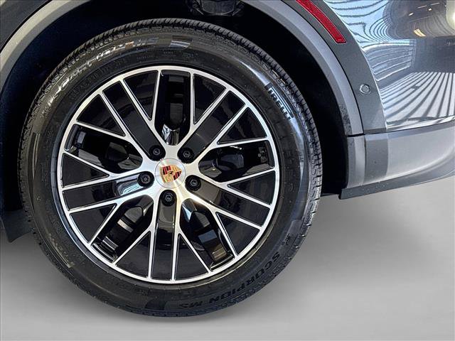 Certified 2026 Porsche Macan 4 Electric AWD/4WD image 24