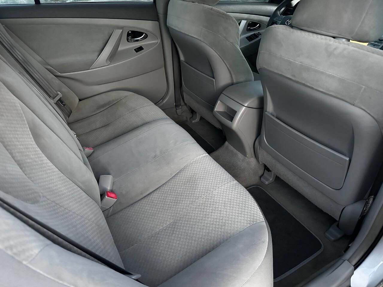Used 2007 Toyota Camry CE image 10