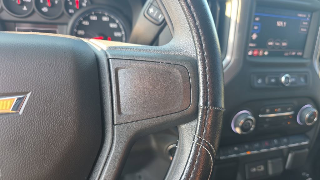 Used 2022 Chevrolet Silverado 1500 Custom w/ LPO, Dark Essentials Package image 26