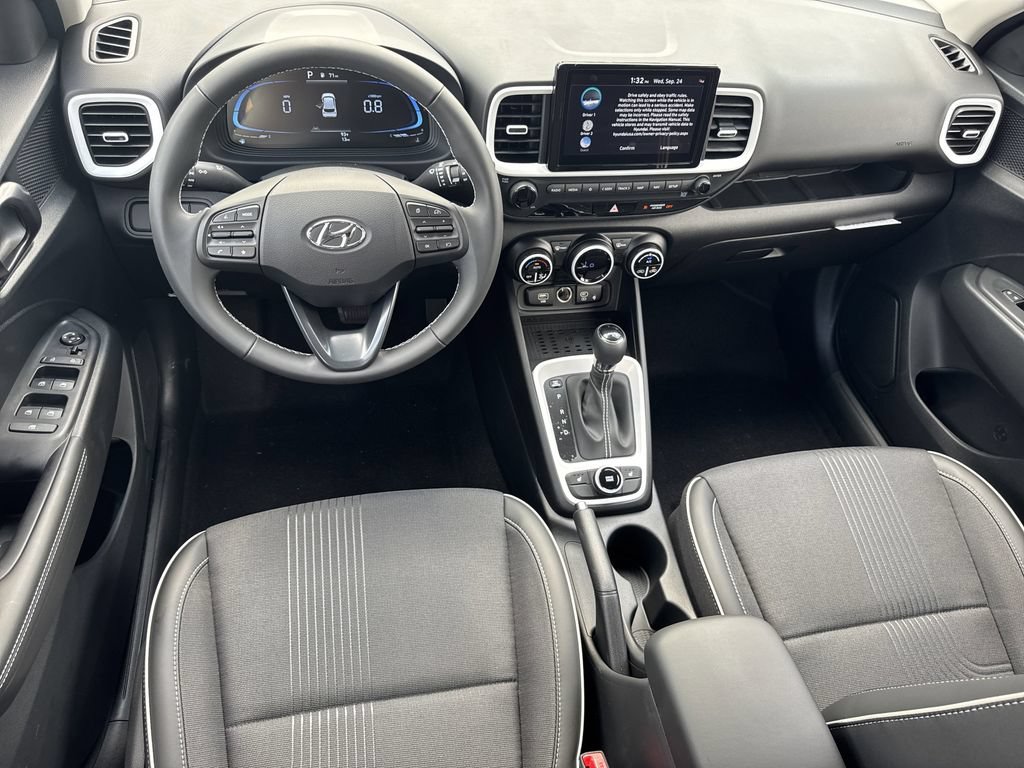 New 2025 Hyundai Venue Limited FWD image 22