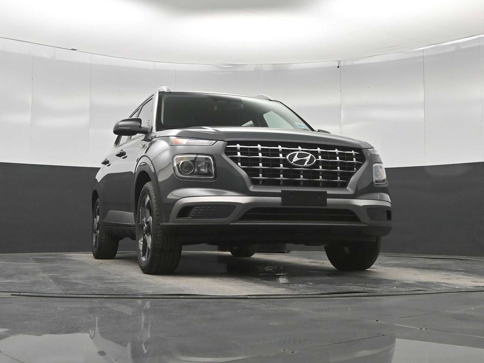 New 2026 Hyundai Venue SEL FWD image 31