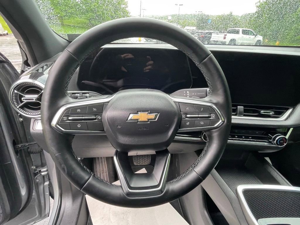 Used 2026 Chevrolet Equinox LT AWD/4WD image 29