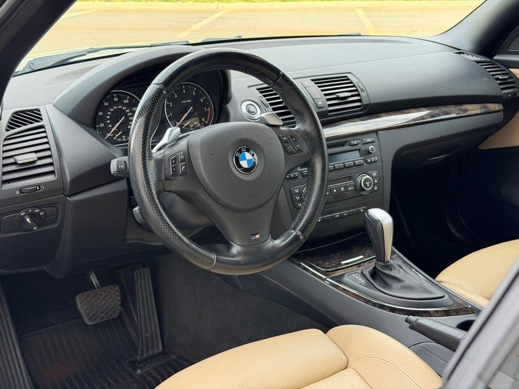 Used 2009 BMW 135i Convertible RWD image 20