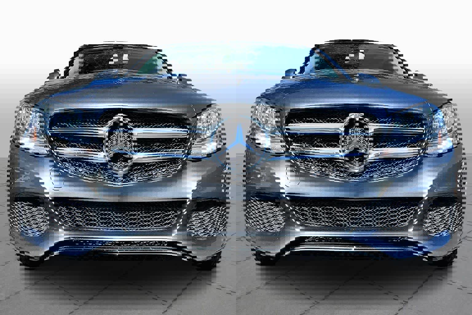 Used 2018 Mercedes-Benz C 300 Sedan image 3