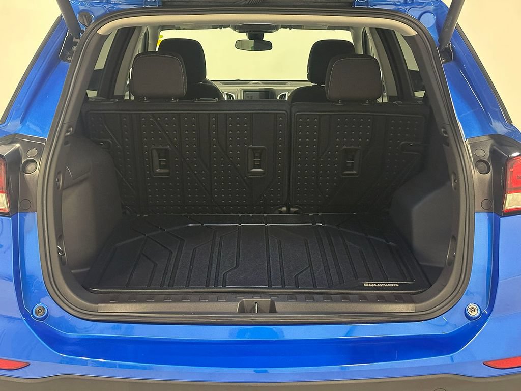 Used 2024 Chevrolet Equinox LT w/ LPO, Floor Liner Package AWD/4WD image 5